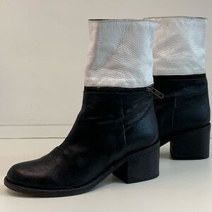VERO CUOIO Tuttle The Rex Two Tone Boots black and white.Pre-owned.Size 39  ❤️